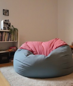 Sitzsack in der Wohnung und außerhalb